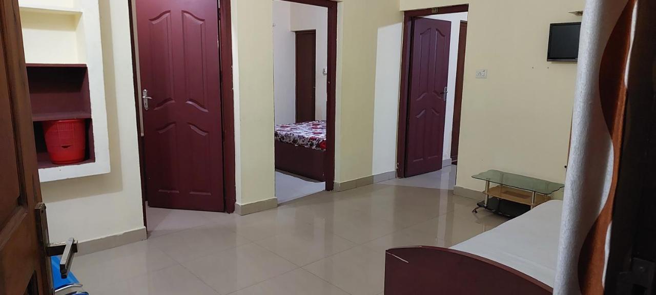 Guruvayur Adithya Dış mekan fotoğraf